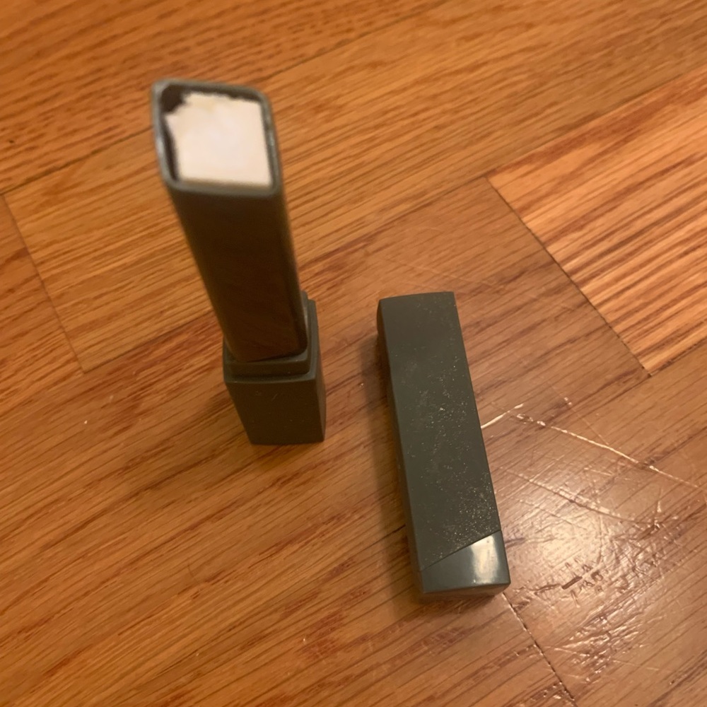 NWOT lique opal lipstick lip balm